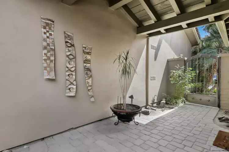 House For Sale in 186, Running Springs Drive, Palm Desert, California