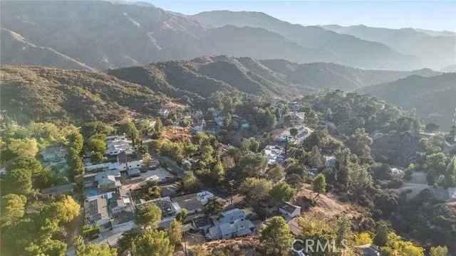 House For Sale in 9540, Reverie Road, Los Angeles, California