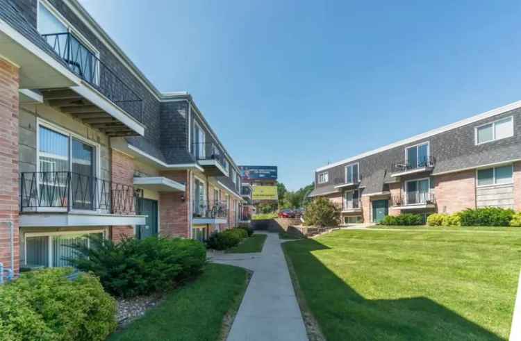 Rent Spacious Apartments near Cedar Falls Trail with Modern Amenities