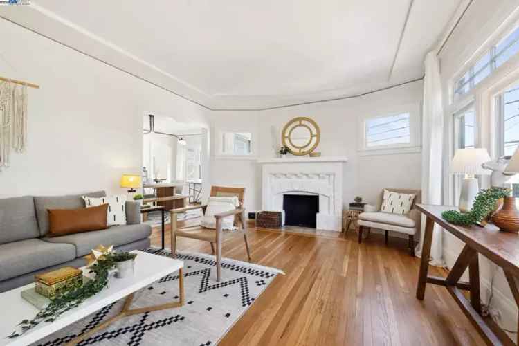 Buy Art Deco Bungalow in Oakland with Large Bedrooms and Deck