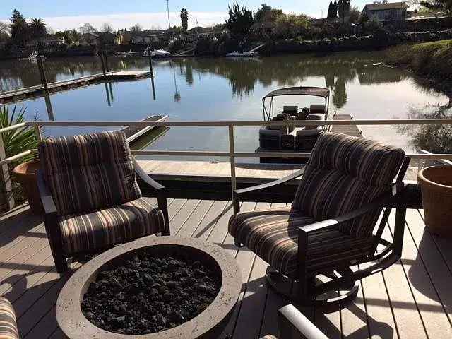 Rent Updated Condo in Newport North Napa River with 3 Beds and 2 Baths