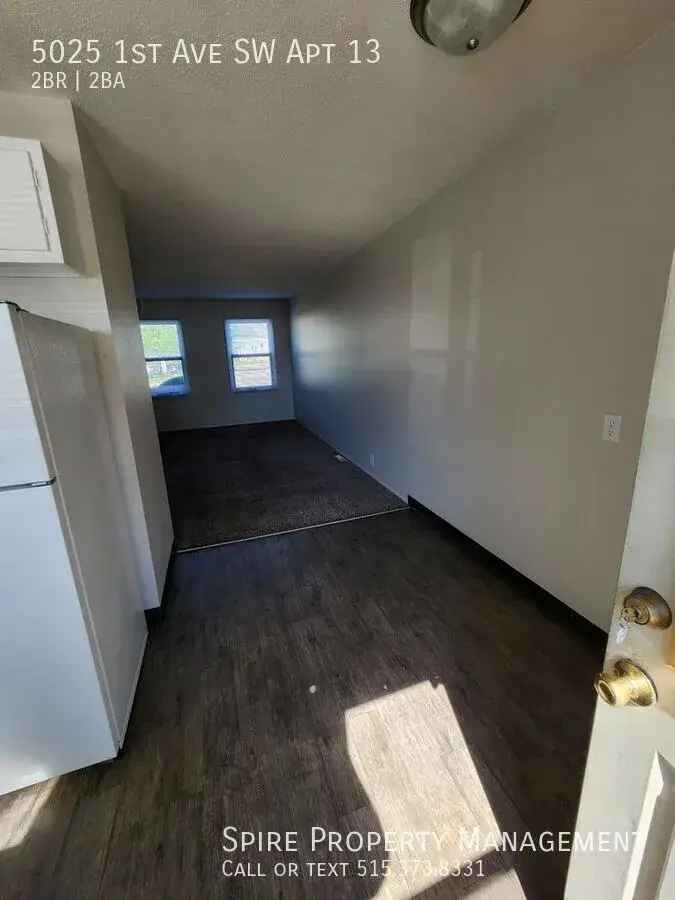 Rent 3 Level Townhouse in Cedar Rapids with 2 Bedrooms and 1.5 Baths