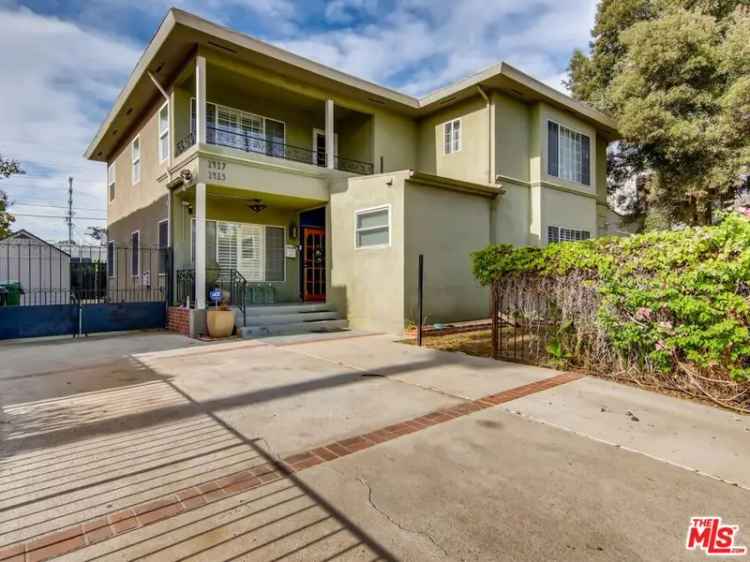 House For Sale in 1415,1417, Nadeau Drive, Los Angeles, California