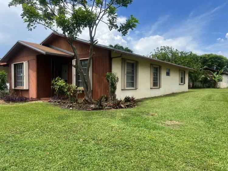 House For Sale in Boynton Beach, Florida