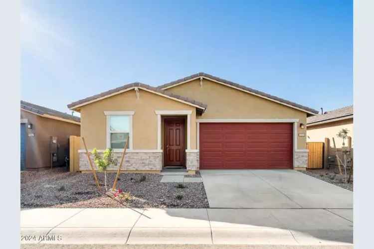 Buy New Home with 4 Bedrooms in Gated Community Near Metro Phoenix