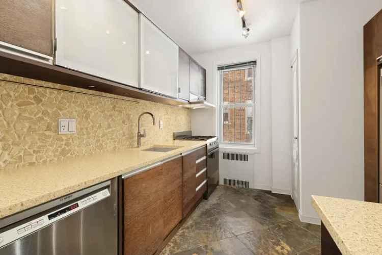 Rent Elegant One Bedroom Co-op in Brooklyn with Modern Updates and Park Views