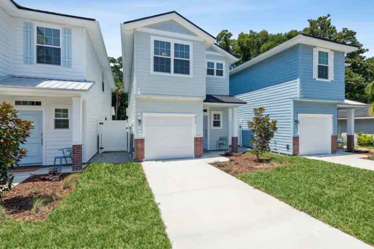 Rent a 3 Bedroom Home in Fernandina Beach with Modern Features