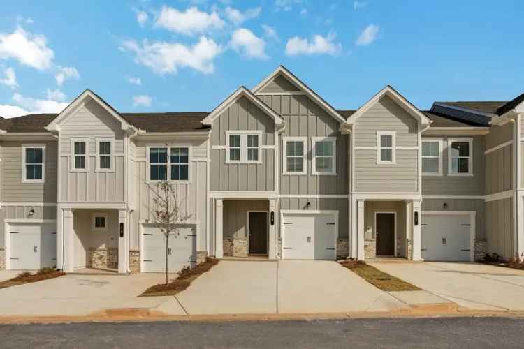 Rent Spacious Townhomes with Open Layouts in Lawrenceville