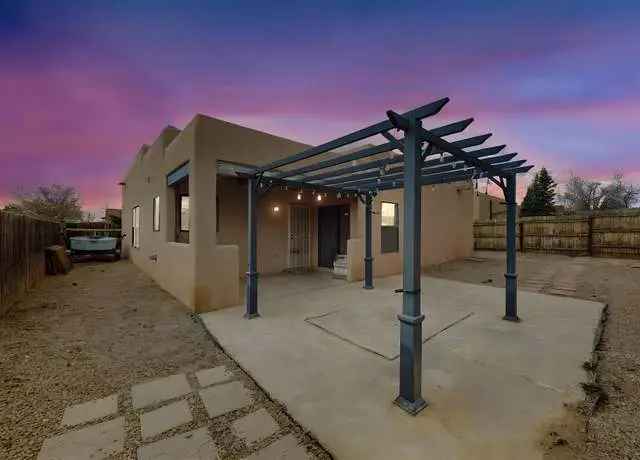 House For Sale in 4333, Paseo de la Acequia, Santa Fe, New Mexico