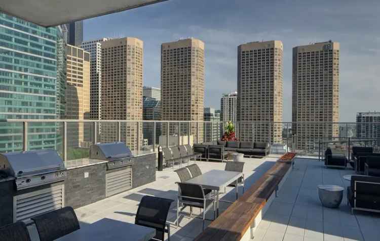 Rent Luxury Apartments in West Loop Chicago with Vibrant Features