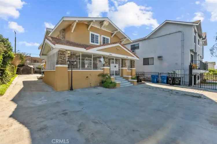 House For Sale in 2104, Crenshaw Boulevard, Los Angeles, California