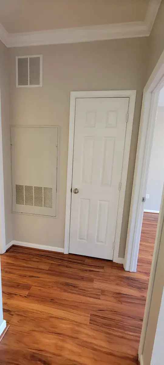 Rent Luxury Apartment Unit with Amenities in Germantown