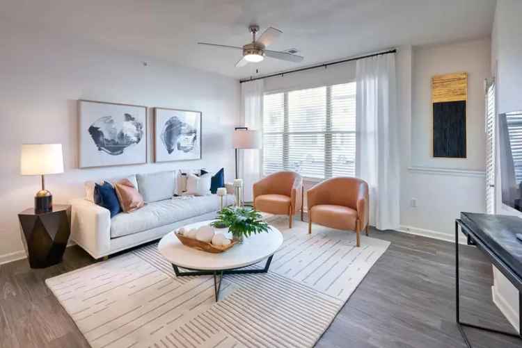 Rent Apartments at Arista Flats in Broomfield CO with Modern Amenities