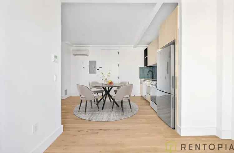 Rent Apartment Unit in Prime Williamsburg with Balcony and Modern Amenities