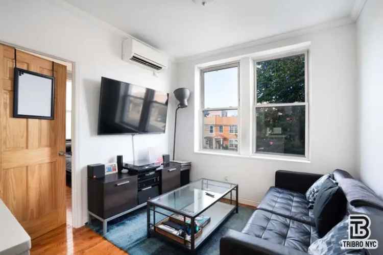 Rent Apartment in Astoria Prime with Skylights and Spacious Layout