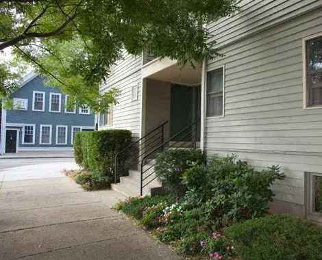 Rent Two Bedroom Apartments in Cambridge with Great Amenities