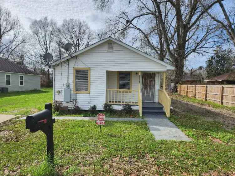 Rent 3 Bedroom Home in Zachary Louisiana Newly Renovated