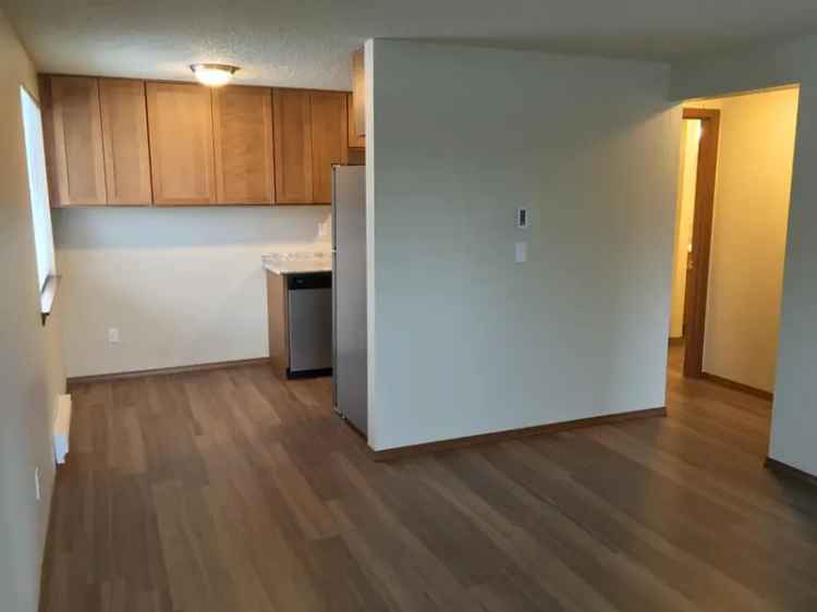 Rent Apartments North End with New Interiors and Covered Parking