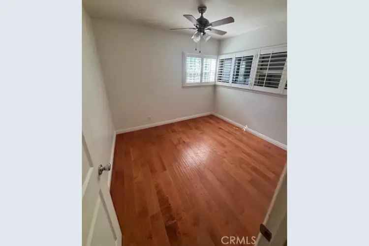 House For Sale in 10311, Paloma Avenue, Los Angeles, California