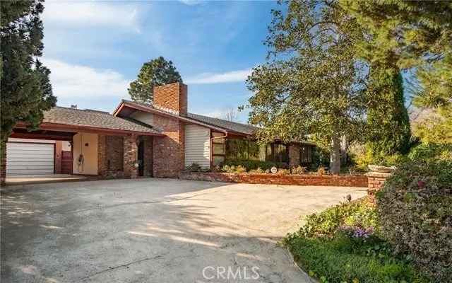 House For Sale in Los Angeles, California