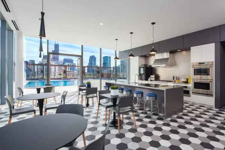 Luxury Apartments for Rent in River North Chicago with Stunning Views