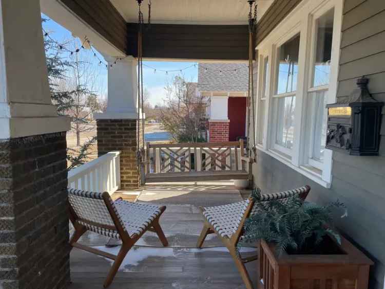 Rent Recently Renovated Craftsman Bungalow in Mesta Park with Patio