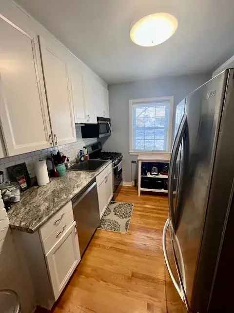 Rent Exceptional Apartment Unit Near UW-Madison with Modern Features