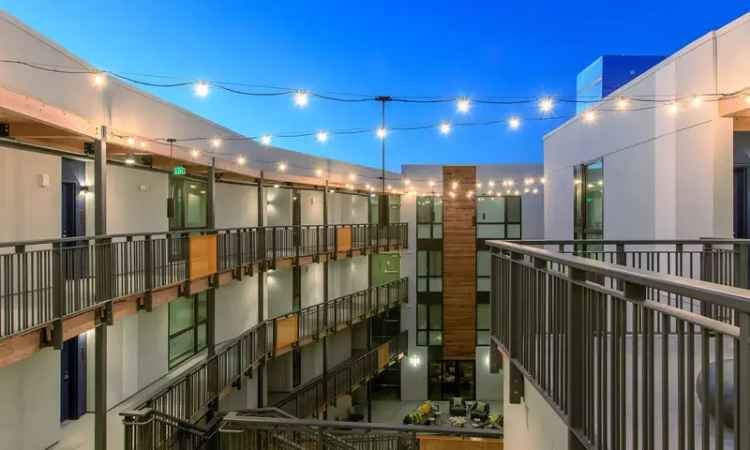 Rent Boutique Apartments in Oakland's Dynamic Uptown Neighborhood