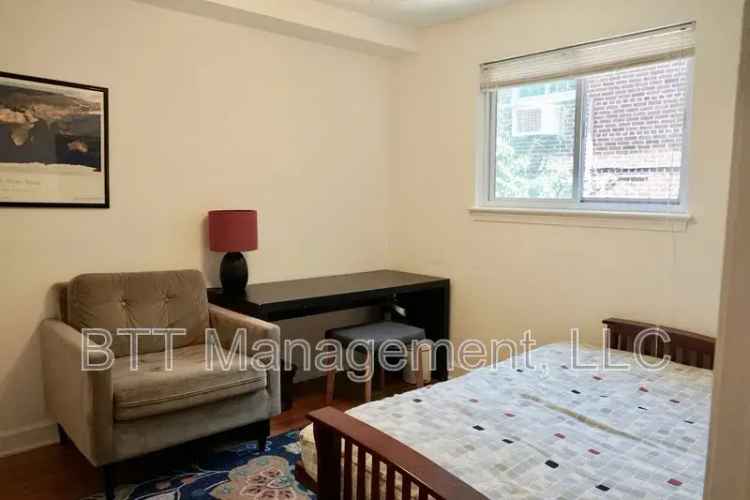 Rent Beautiful 2 Bedroom Apartment in Quiet Area with Skylight