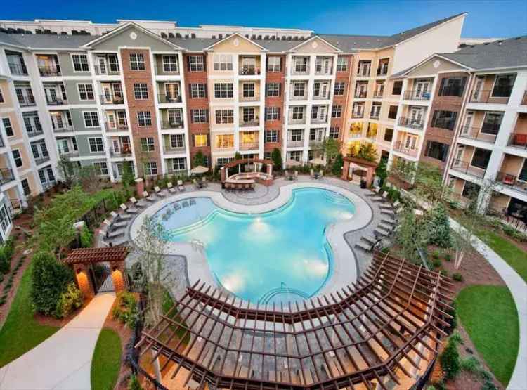 Rent Luxury Apartments in Alpharetta with Scenic City Suburban Mix