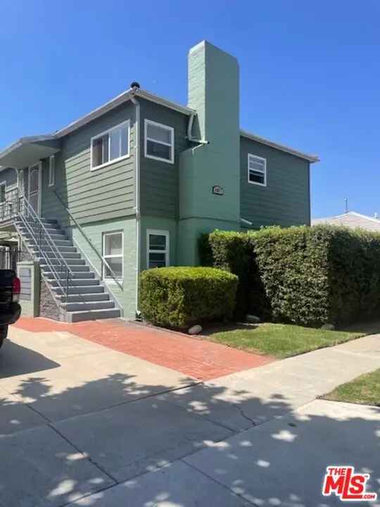 House For Sale in 3967, Sawtelle Boulevard, Culver City, California