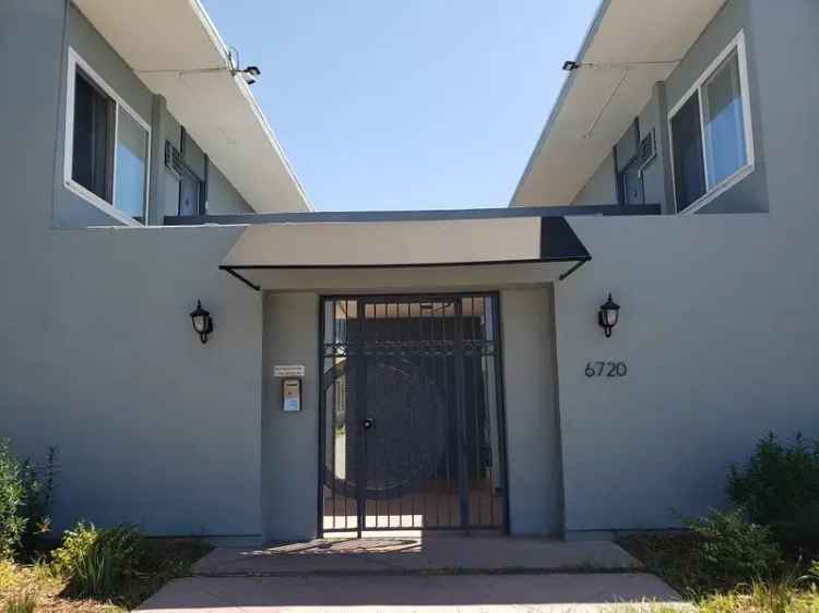 Rent Stylish Apartments Near Encino Market Place with Pool