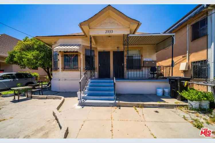 Income Property Buy in Lincoln Heights with 6 Units and Key Features