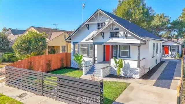 House For Sale in 3917, South Harvard Boulevard, Los Angeles, California