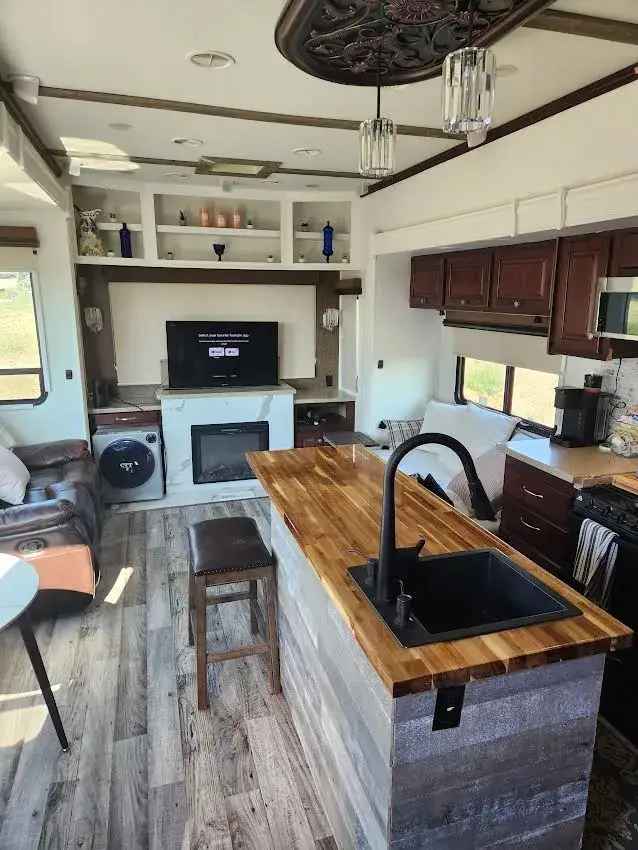 Rent Tiny Home in Medical Lake with Private Beach Access and New Features