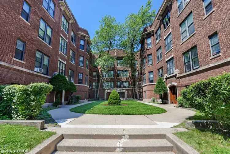 Rent Apartments in Downtown Evanston with Multiple Unit Sizes