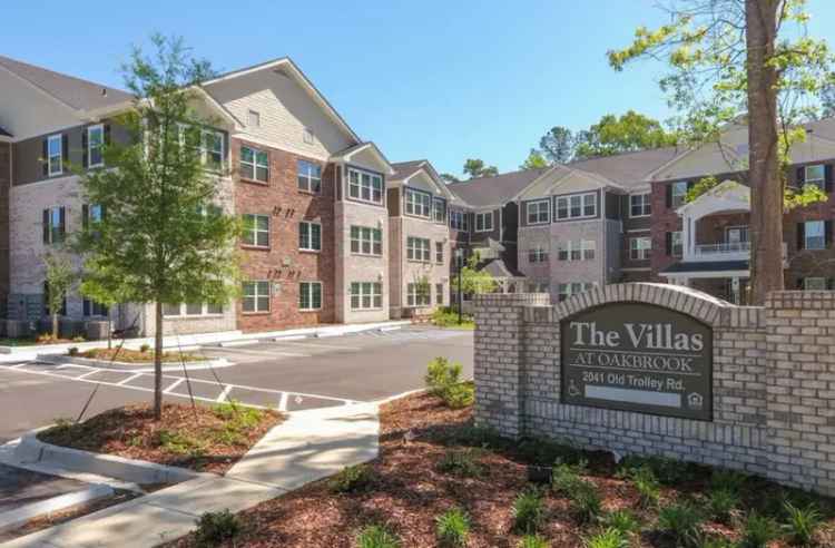 Rent Apartments at The Villas at Oakbrook in Summerville SC with Amenities