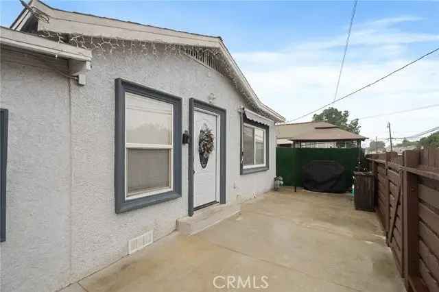 House For Sale in Long Beach, California