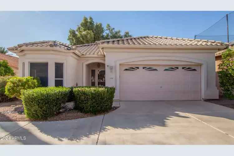 Furnished Golf Course Home for Rent in Coyote Lakes with Panoramic Views