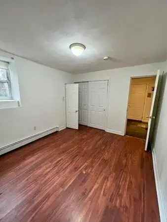 Apartment for Rent in Boston near Cleveland Circle with 3 Bedrooms