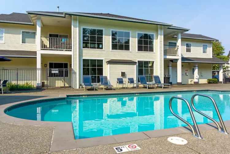 Rent Apartments in Renton with Pool and Fitness Center