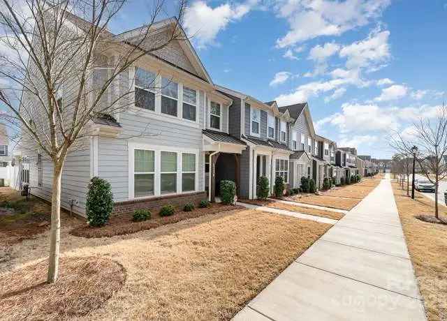 House For Sale in 2130, Blewett Drive, Charlotte, North Carolina