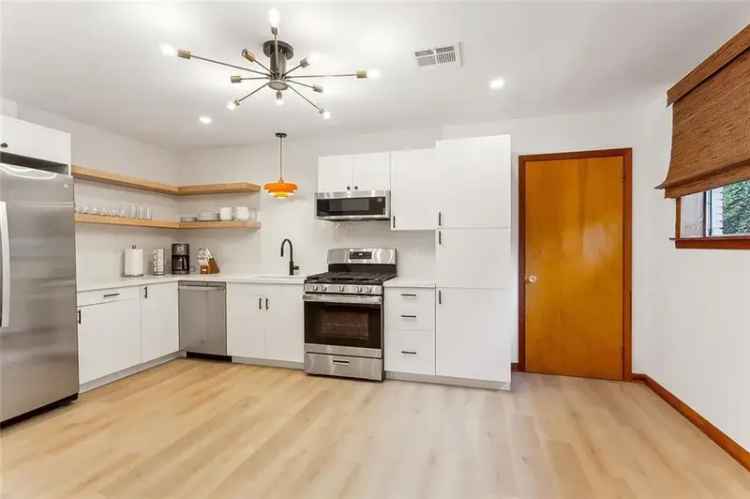 Rent Mid-Century Modern Home Walkable to Tulane in 2024