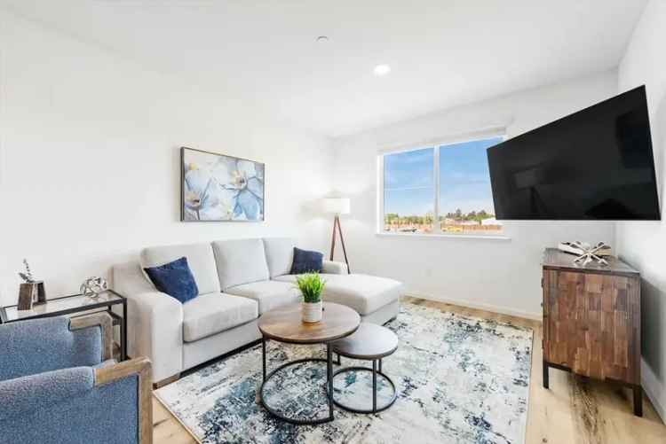 Rent Luxury Apartments in Brentwood with Modern Amenities