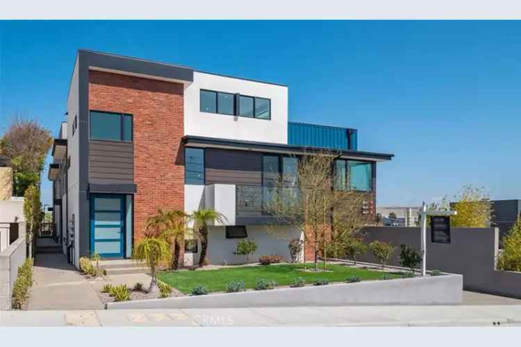 House For Sale in 1845, 11th Street, Manhattan Beach, California