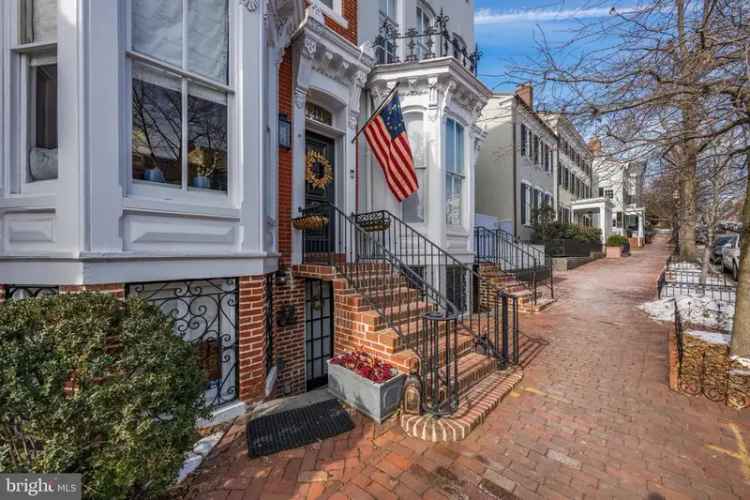 House For Sale in 1214, 30th Street Northwest, Washington, District of Columbia