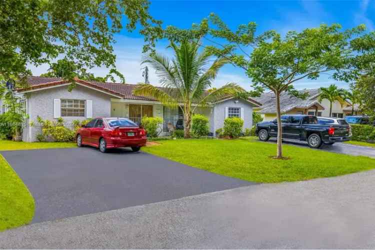 Rent Duplex in Coral Springs with Two Units and Investment Potential