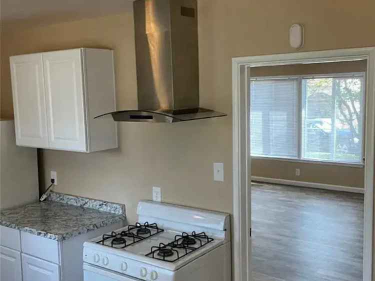 Rent Stunning Single Family Home in San Bernardino with Spacious Yard