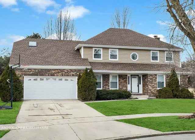 House For Sale in 499, Quail Drive, Naperville, Illinois