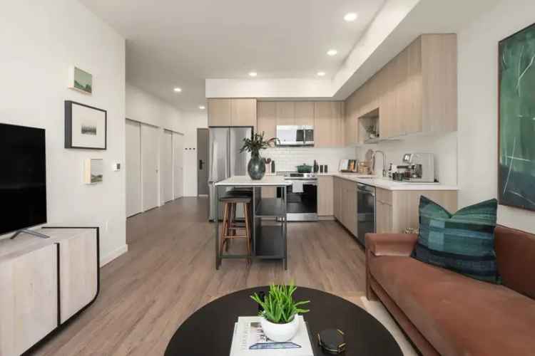 Rent Luxury Apartments Near Lake Union Seattle